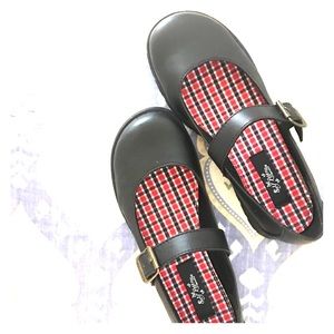 VINTAGE SELF ESTEEM 90’s MARY JANES